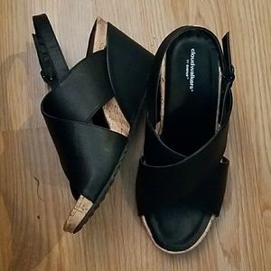 Cloudwalker size 11 W Wedge Sandals